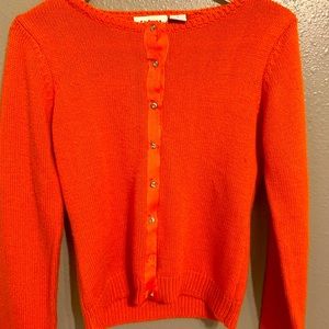 Ci Stone orange sweater. SiZe small. Rhinestone.